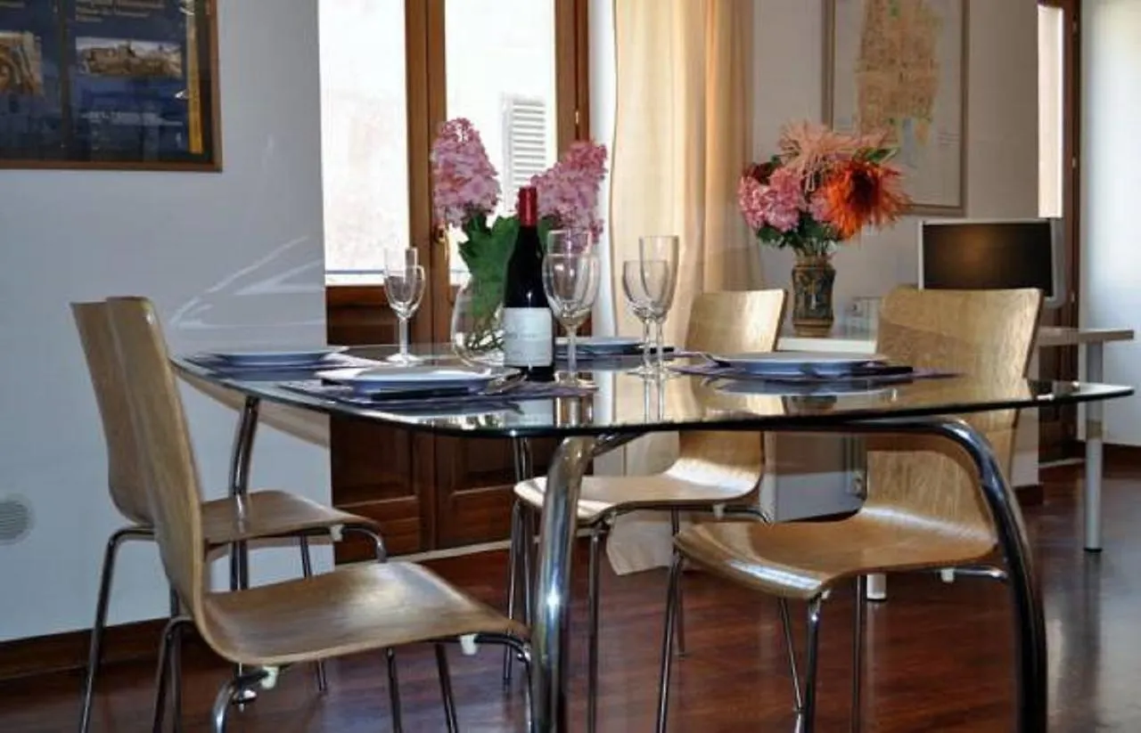 Bed & Parking Apartment Palermo 0*,  Italy