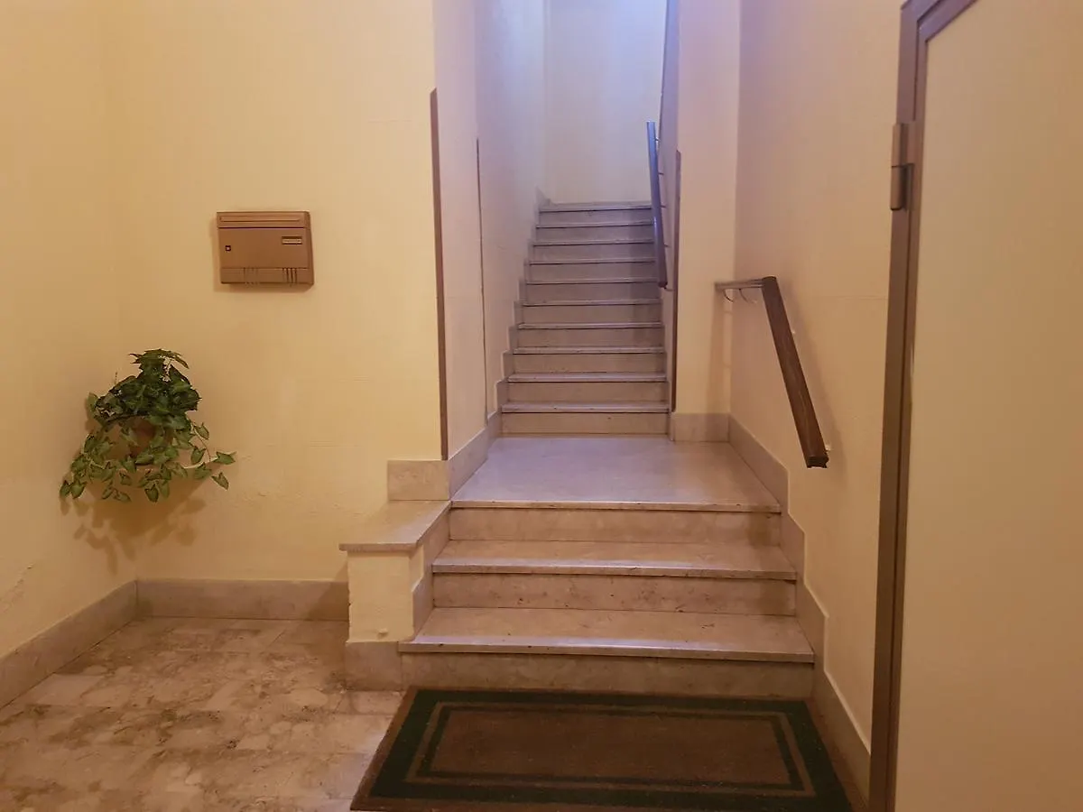 Bed & Parking Apartment Palermo Italy
